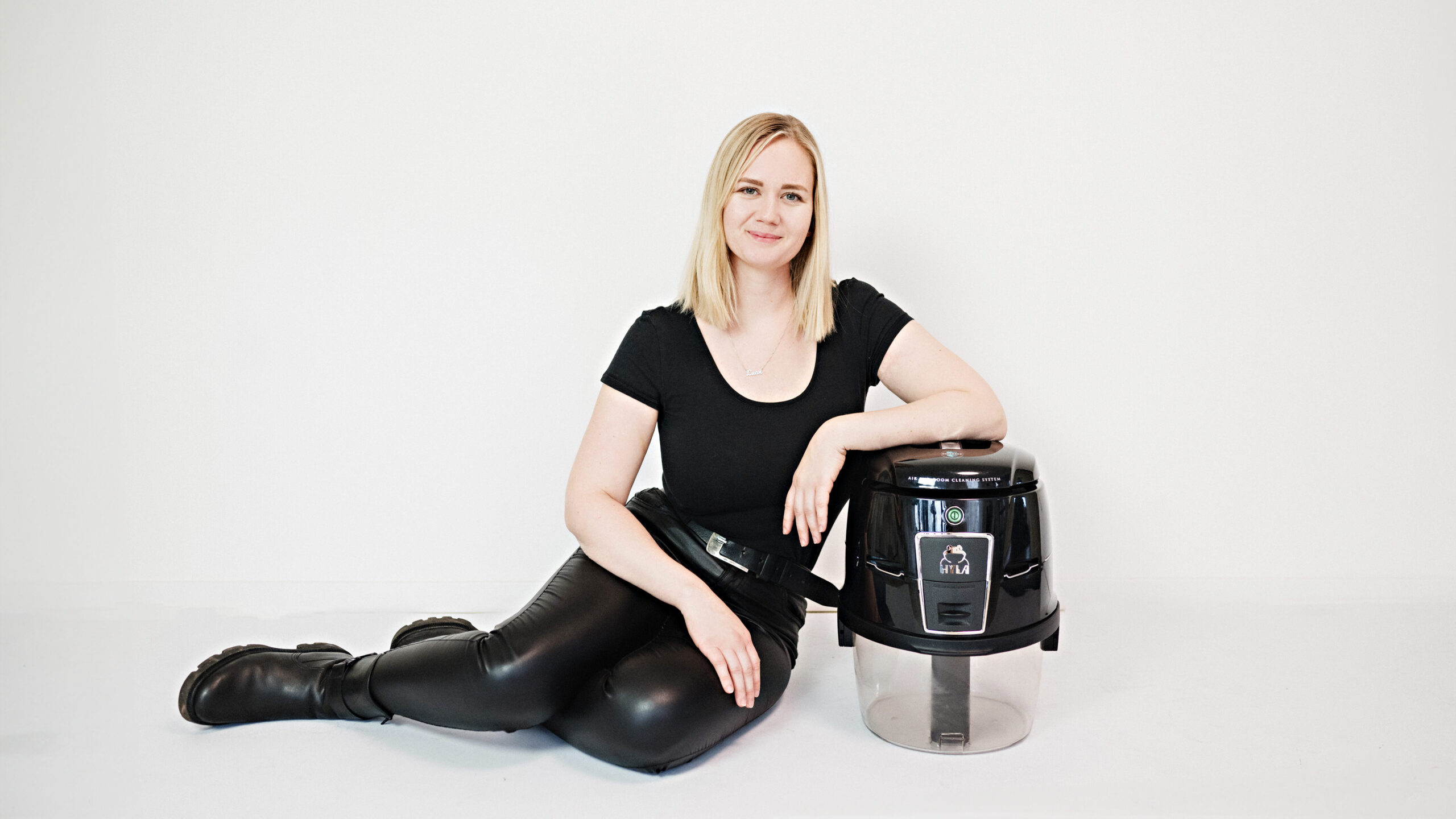 Michelle_Riedel_Staubsauger_hyla